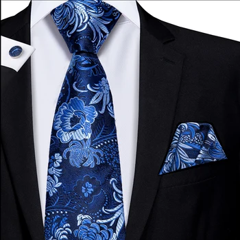 Tengerészkék virágos 2023 Új elegáns férfi nyakkendők Hanky mandzsettagombok Selyem nyakkendők férfiaknak Esküvői parti Üzleti divatmárka Hi-Tie